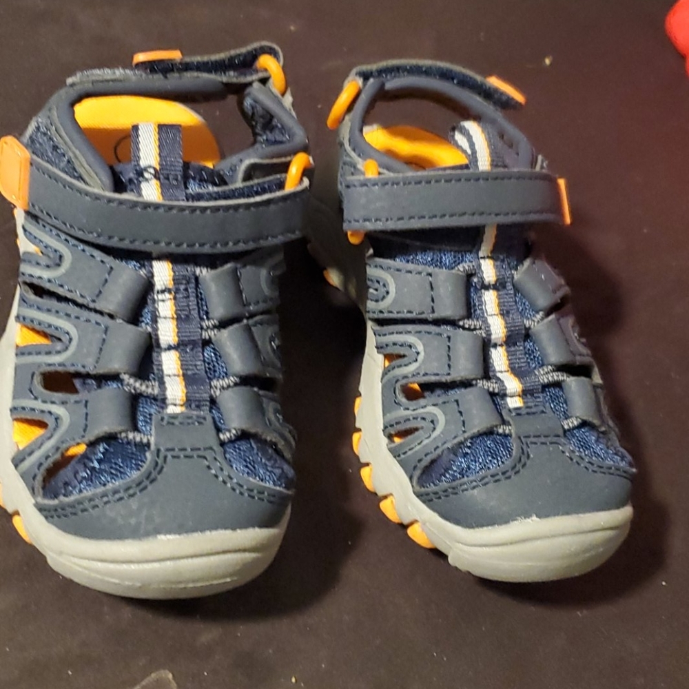 Toddler size 6 sandals